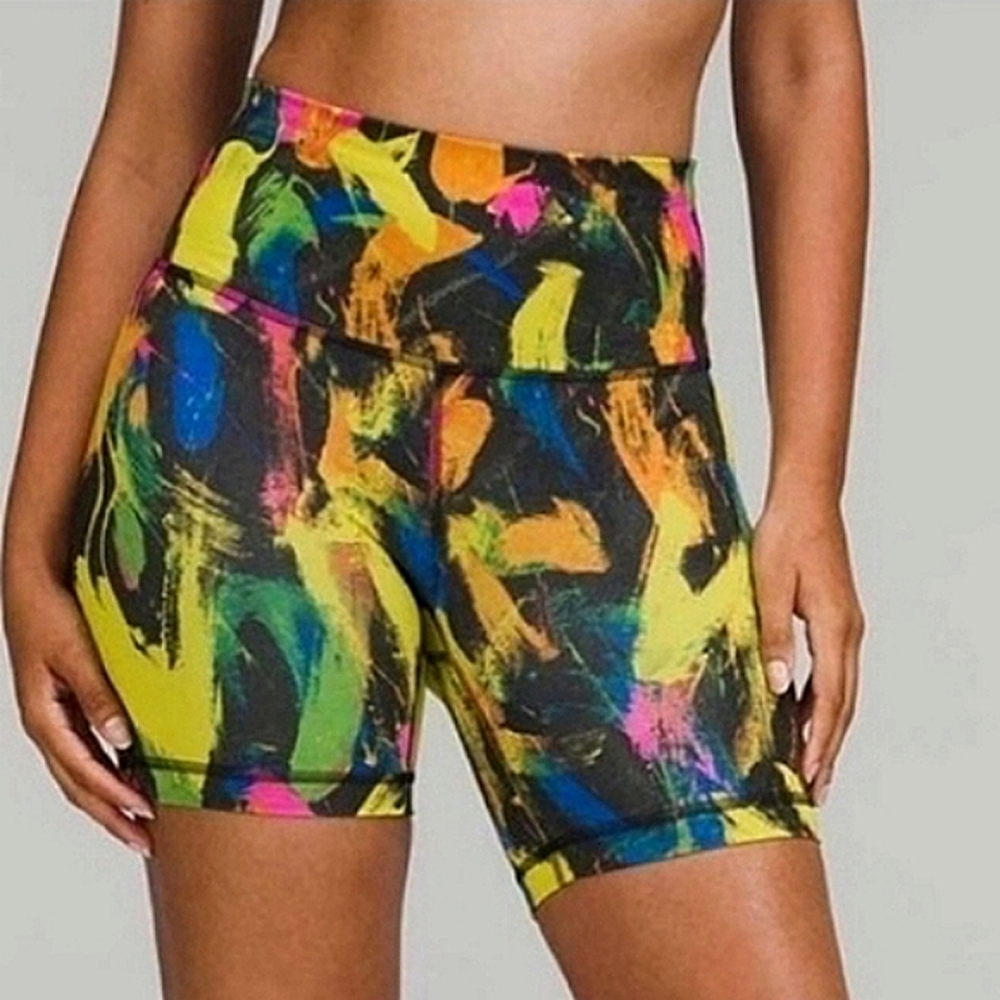 LULULEMON Invigorate Wunder Train High-Rise Athletic Bike Shorts NWOT